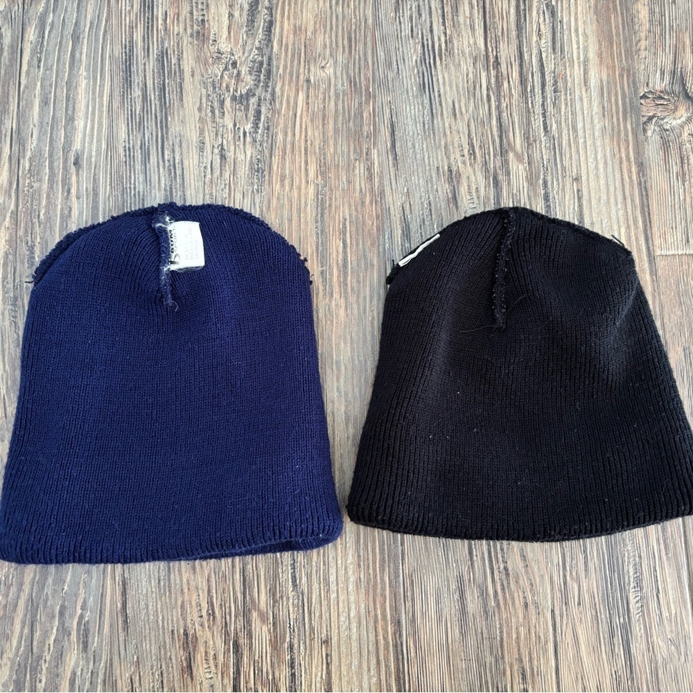 (2) Vintage BUM Sport Beanies Skull Caps Winter Hats One Size Blue Black - Picture 5 of 6